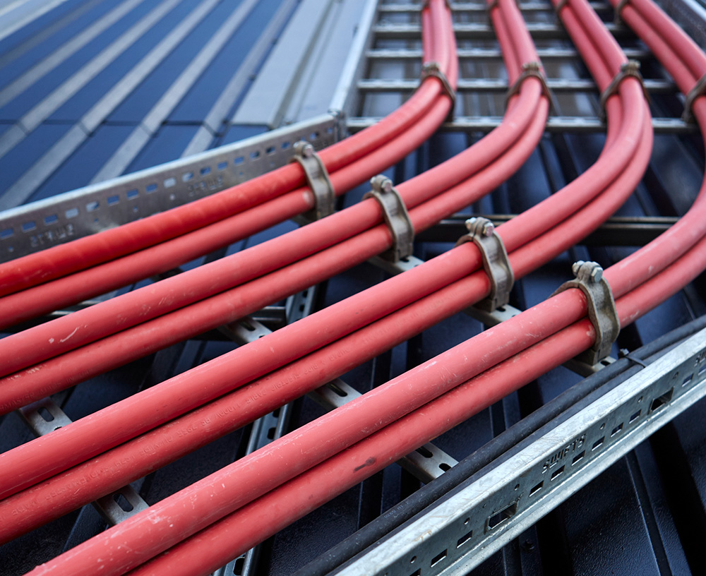Contestable Connections