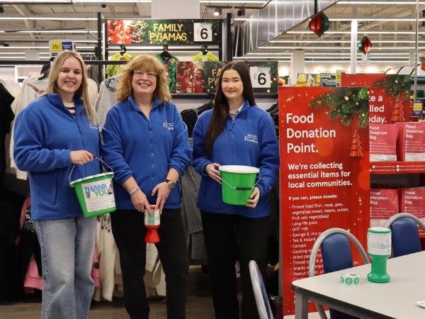IUS Colleagues volunteer at Teesside Foodbank